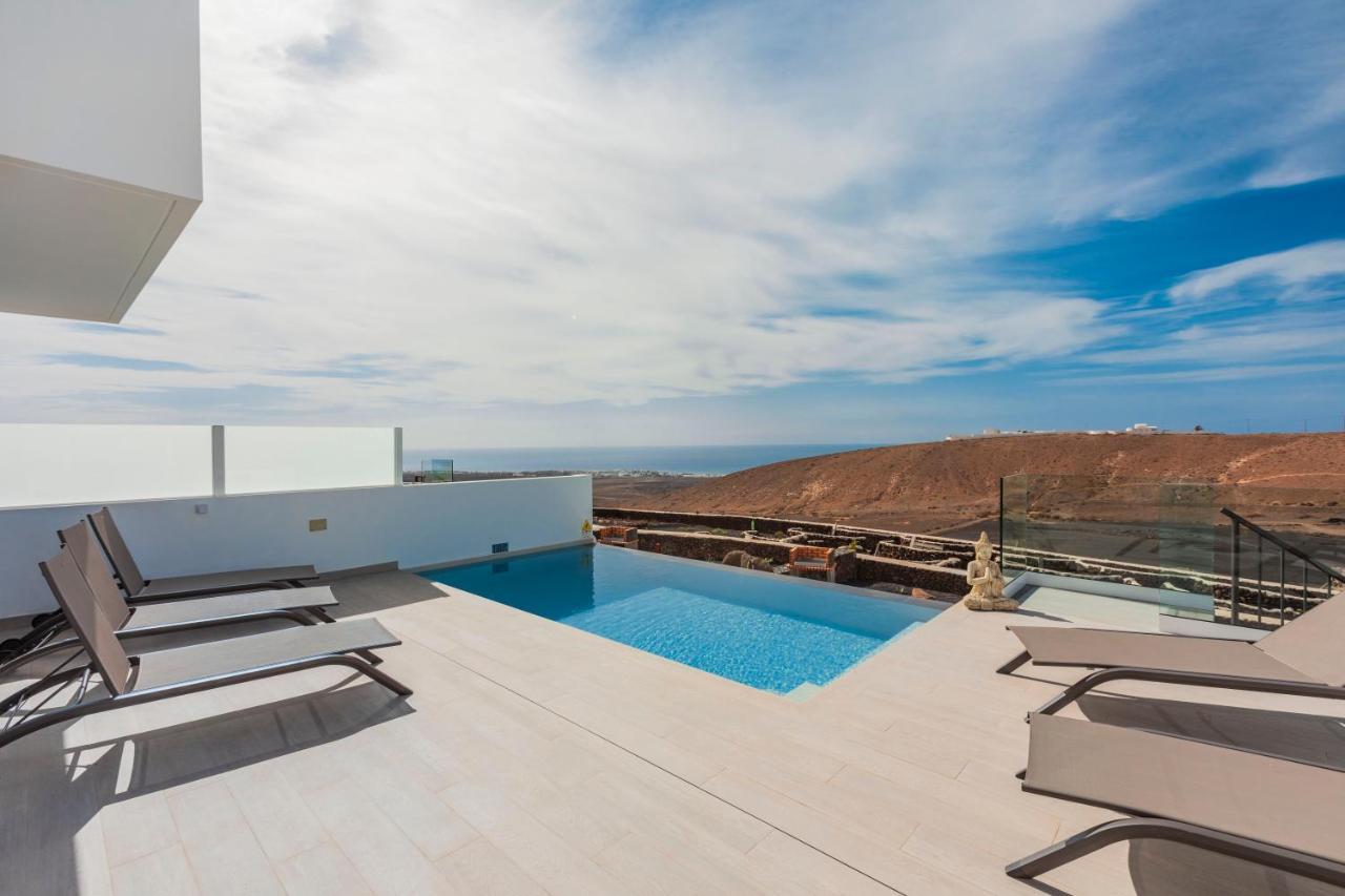 Villa Papaya Tias Bagian luar foto