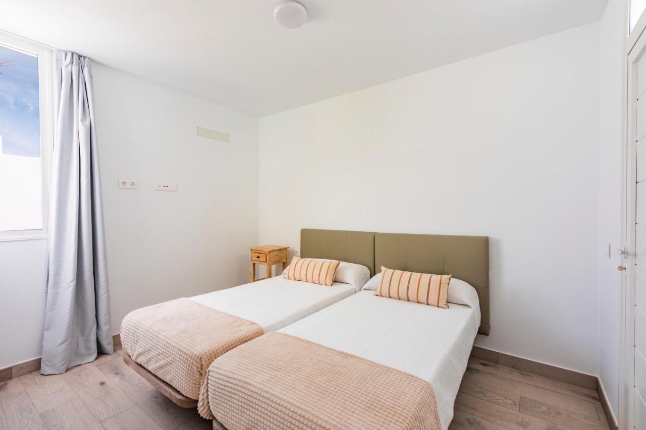 Villa Papaya Tias Bagian luar foto